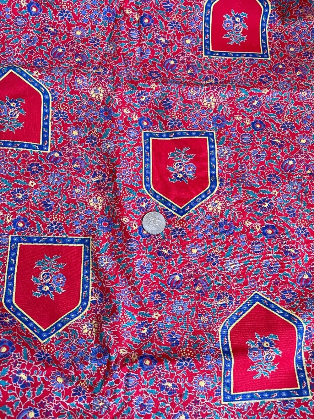3y x 44” Vintage Floral Bright Red Blue Yellow Print Reversible Cotton Fabric
